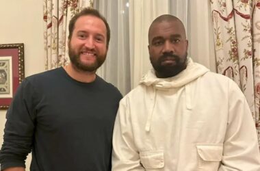 Kanye West “cambia” il sorriso, la firma è italiana