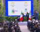 Mattarella consegna il tricolore ai portabandiera di Parigi2024
