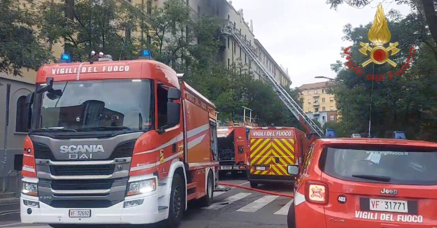 Incendio in un edificio di Milano, 3 vittime