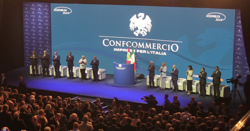 Assemblea Confcommercio, terziario pilastro della crescita