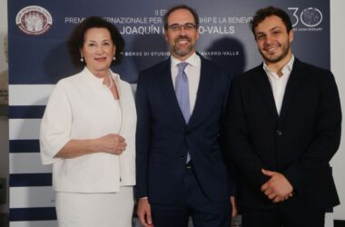 Premio Navarro-Valls a Lina Tombolato Doris e a Nicolò Govoni