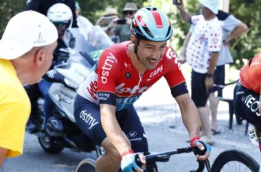 Al Tour 18esima tappa a Campenaerts, Pogacar sempre leader