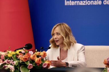 Meloni “Chiari con la Cina, smetta di aiutare la Russia”