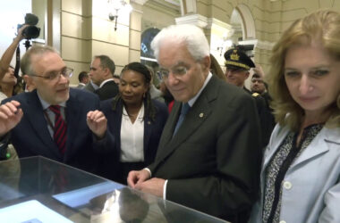 Brasile, Mattarella visita la Biblioteca Nazionale a Rio de Janeiro