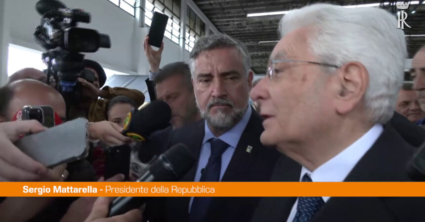 Mattarella visita una zona alluvionata a Porto Alegre