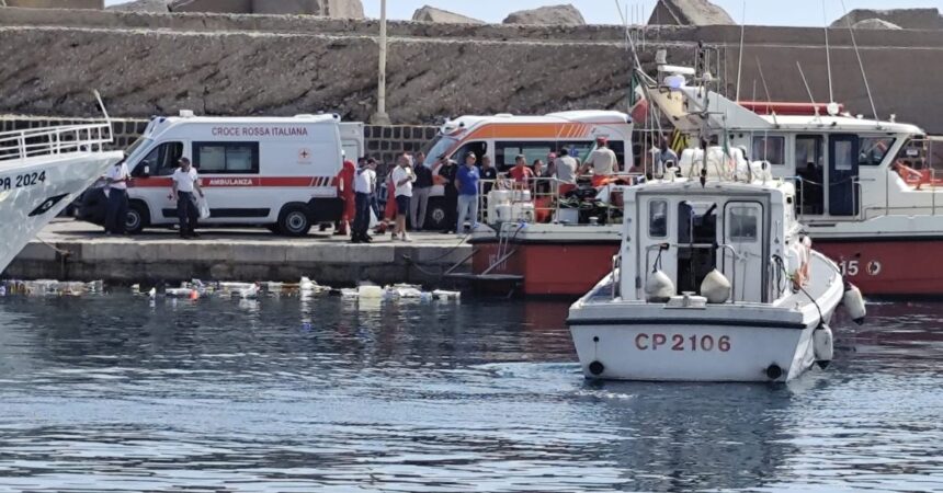 Barca a vela affonda nel Palermitano, un morto e sei dispersi