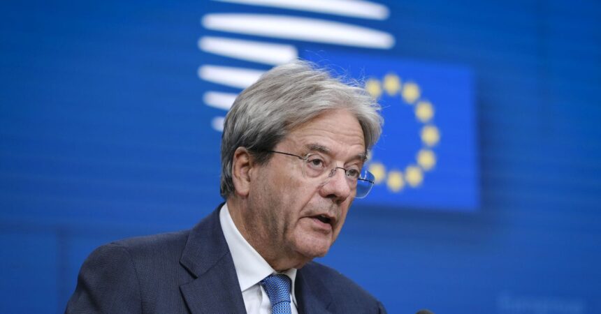 Gentiloni “Da disinformazione online pericolo per le democrazie”