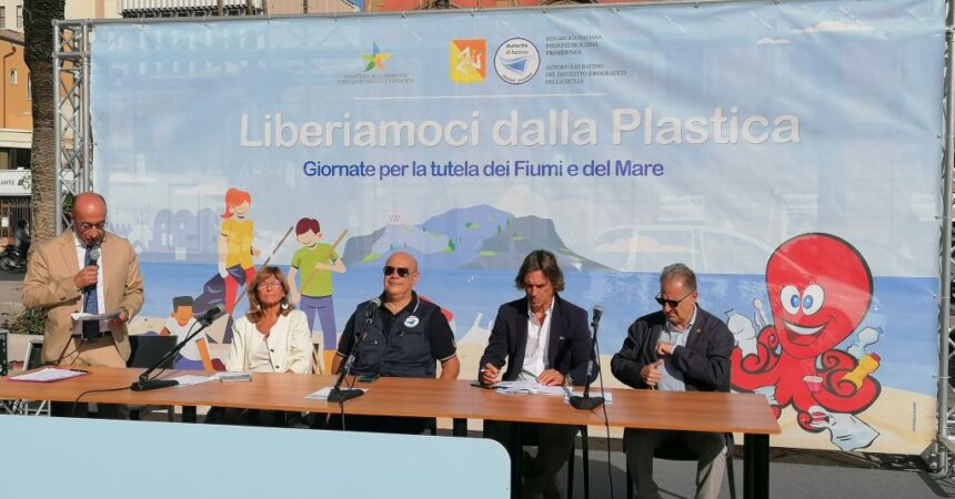 Al via da Palermo la campagna “Liberiamoci dalla plastica”