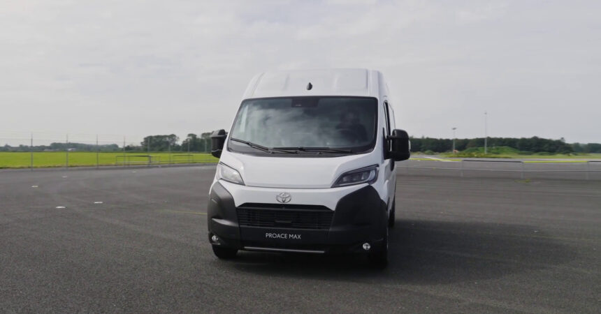 Toyota, con Proace Max cresce la gamma Professional