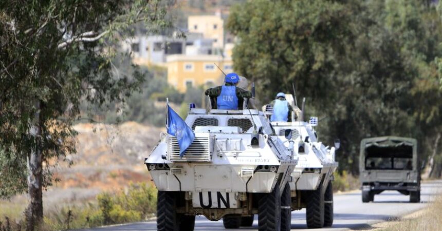 Israele colpisce tre basi Unifil, Crosetto a Gallant “Inaccettabile”