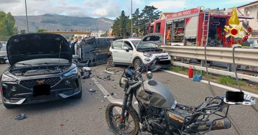 Incidente stradale sulla A29 nei pressi di Carini, ferito un centauto