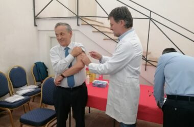 I medici di Palermo si vaccinano e aprono la campagna antinfluenza