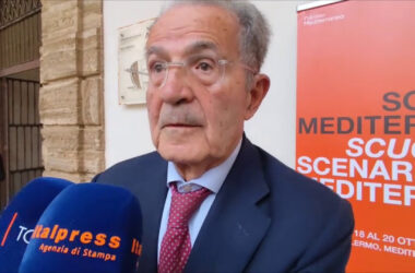 Prodi “Riconquistare il ruolo del Mediterraneo nella politica europea”