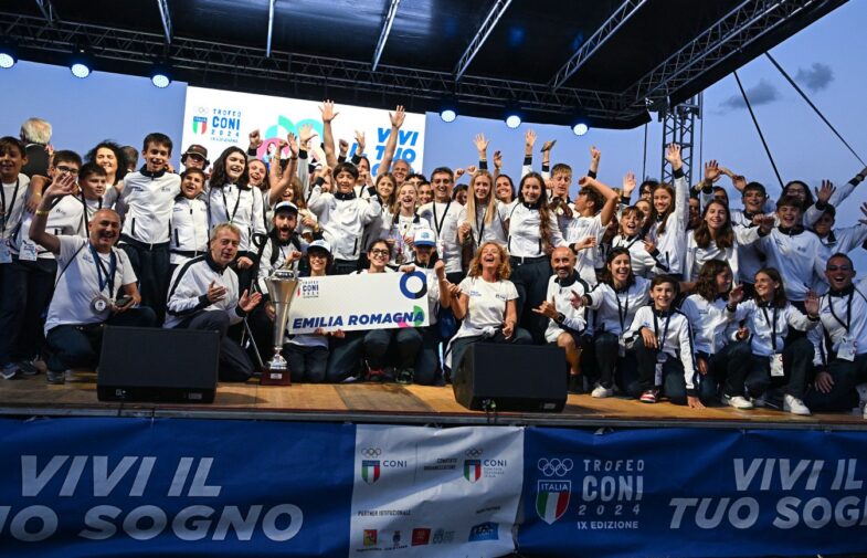 L’Emilia Romagna vince il Trofeo CONI Sicilia 2024: consegnata la coppa a Palermo