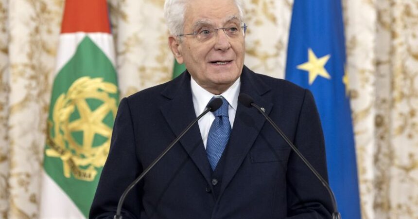 Mattarella “L’interlocuzione è l’esplicarsi della democrazia”