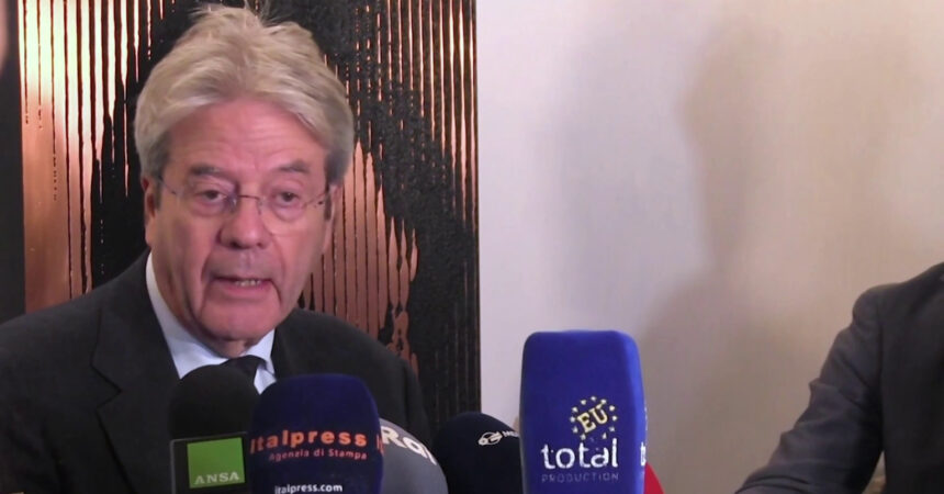 Manovra, Gentiloni “Numeri in linea con le regole europee”