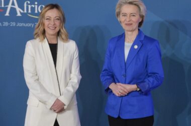 Meloni incontra Von der Leyen, tra temi colloquio automotive e Mercosur