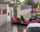 Maltempo nel messinese, i soccorsi in gommone dei Vigili del Fuoco